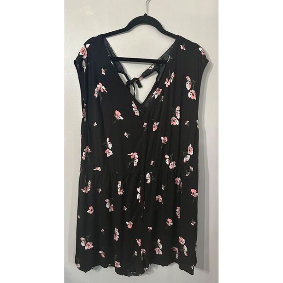 Torrid Black Floral Challis Button Up Romper with Tie, Size 2 (2X) - Picture 1 of 8